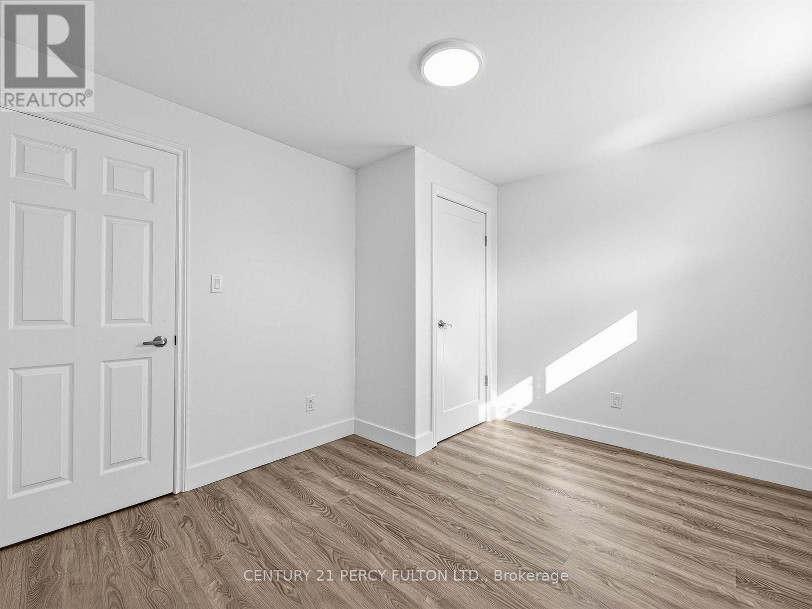 11 - 200 Garden Street, Whitby, Ontario  L1N 0L7 - Photo 4 - E13722558