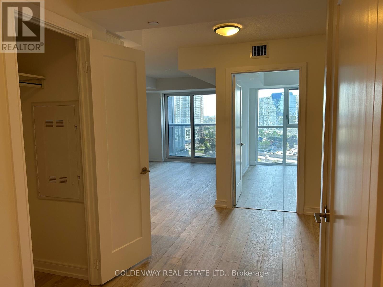 1305 - 225 Village Green Square, Toronto, Ontario  M1S 0N4 - Photo 3 - E13722630
