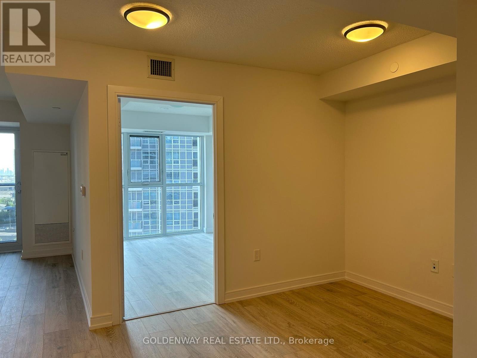 1305 - 225 Village Green Square, Toronto, Ontario  M1S 0N4 - Photo 4 - E13722630