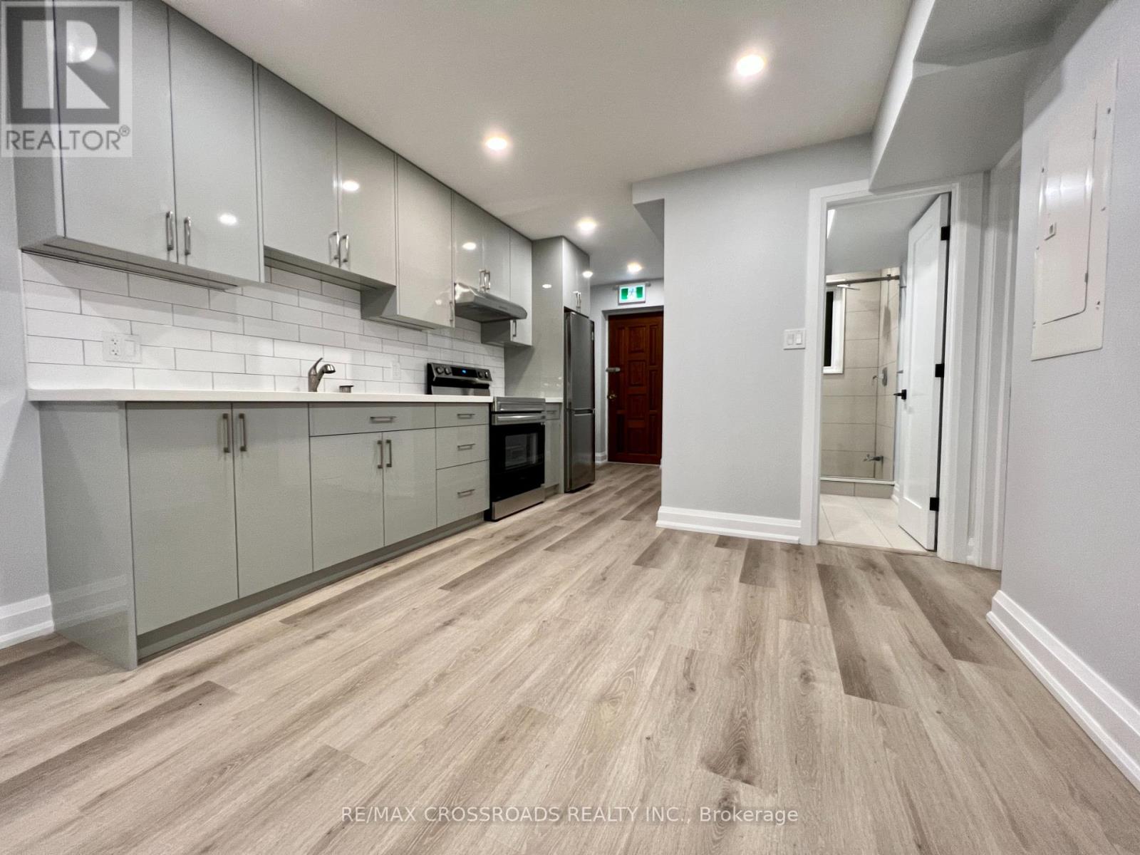 1 - 25 Glenside Avenue, Toronto, Ontario  M4L 2T6 - Photo 5 - E13722706