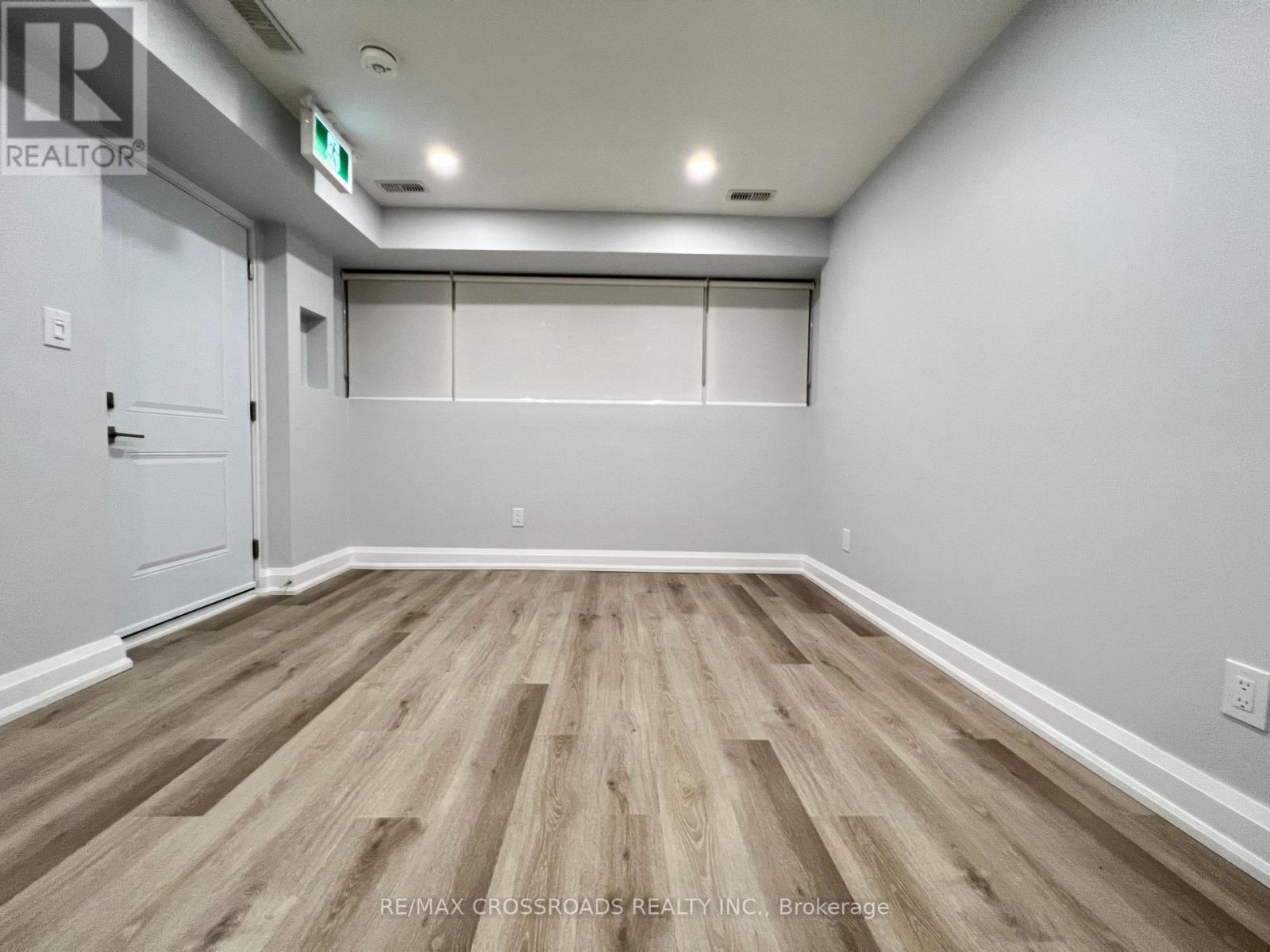 1 - 25 Glenside Avenue, Toronto, Ontario  M4L 2T6 - Photo 9 - E13722706