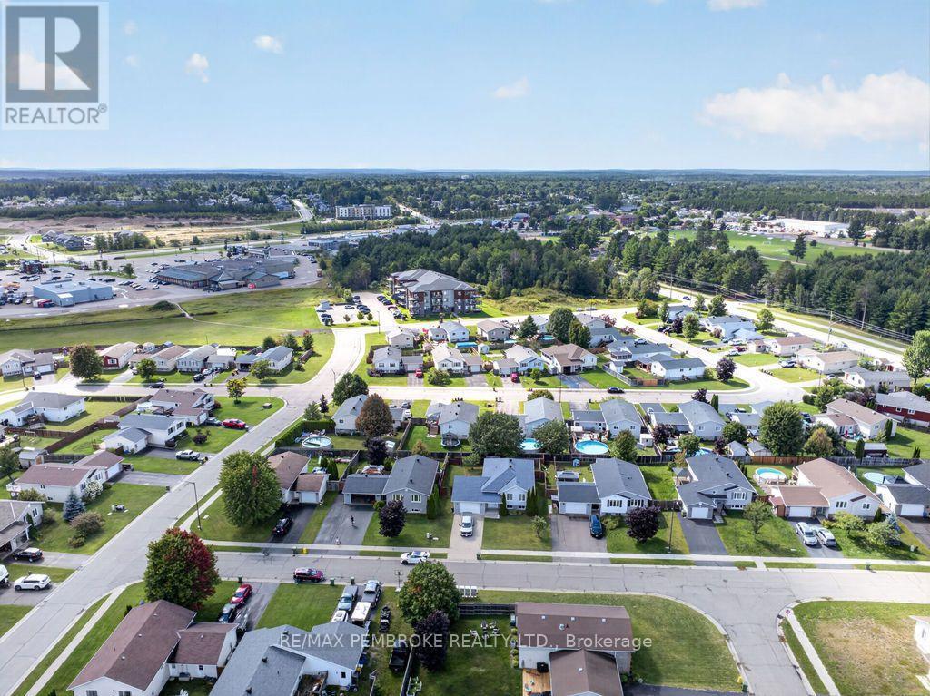 3 Winfield Street, Petawawa, Ontario  K8H 0A1 - Photo 46 - X13722686