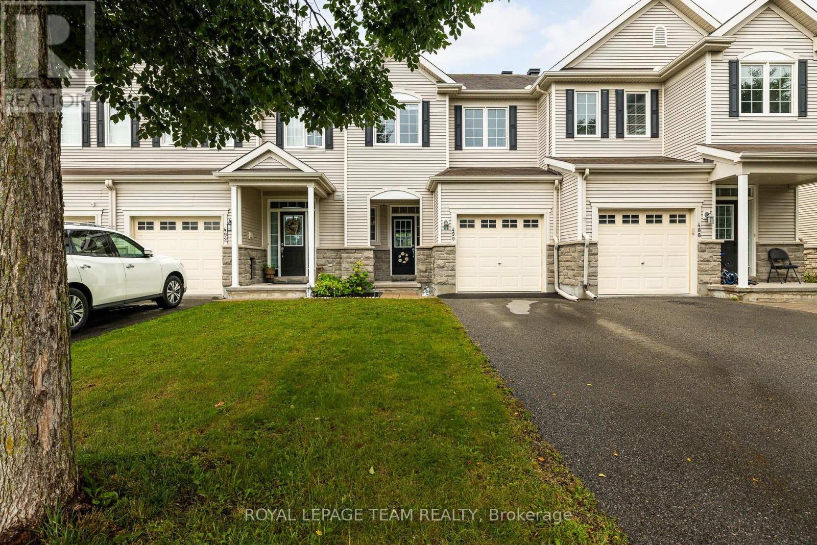 490 Dundonald Drive, Ottawa, Ontario  K2J 5S9 - Photo 2 - X13722710