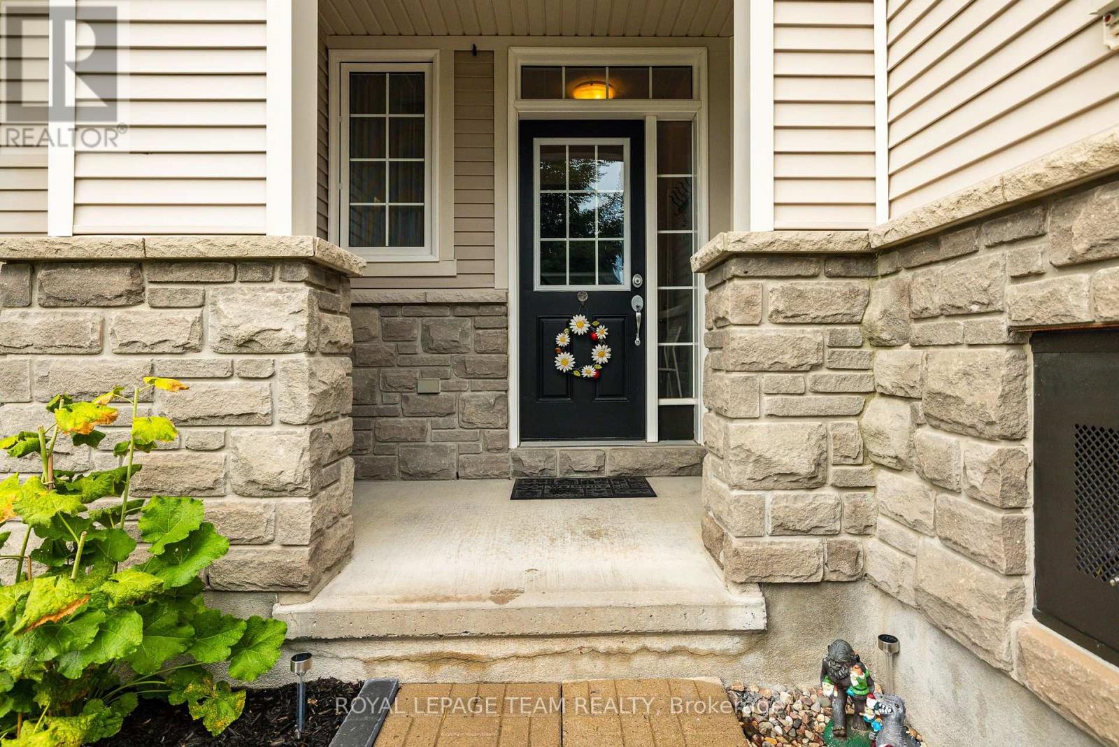 490 Dundonald Drive, Ottawa, Ontario  K2J 5S9 - Photo 4 - X13722710