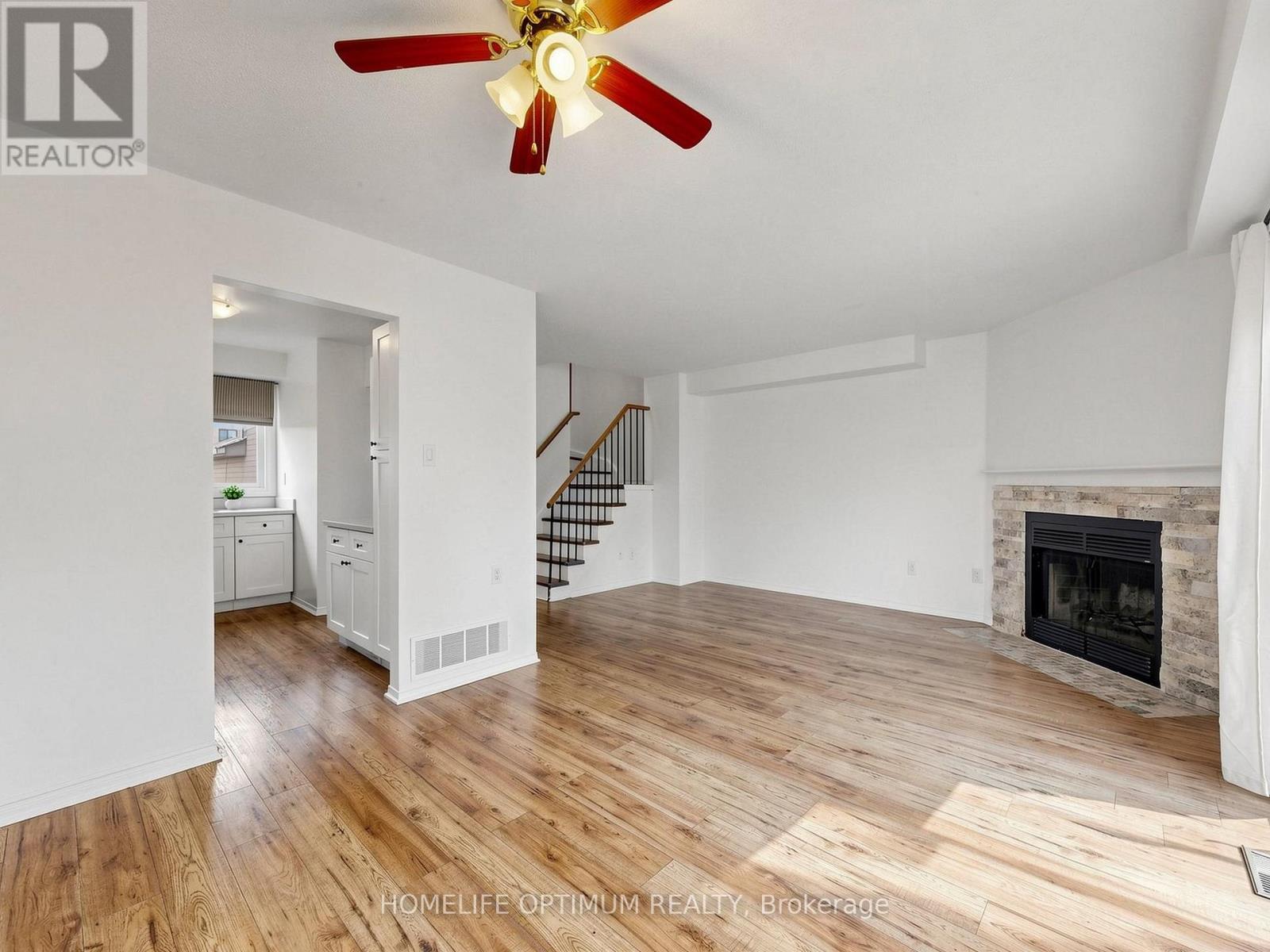 1258 Coleman Court, Innisfil, Ontario  L9S 1X4 - Photo 6 - N13722502