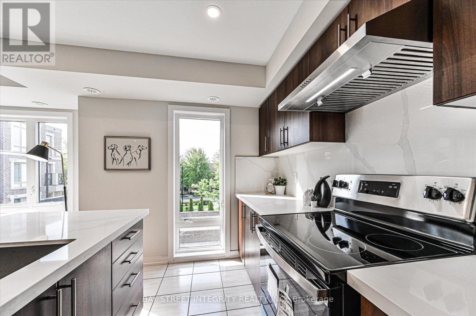 2916 - 15 Westmeath Lane, Markham, Ontario  L6B 0A8 - Photo 12 - N13722542