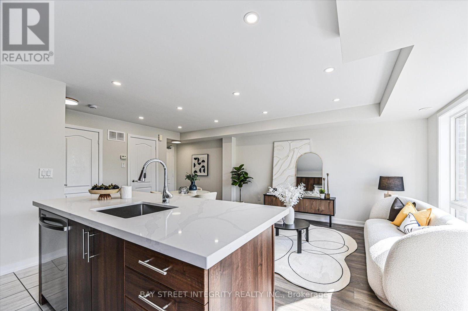 2916 - 15 Westmeath Lane, Markham, Ontario  L6B 0A8 - Photo 13 - N13722542