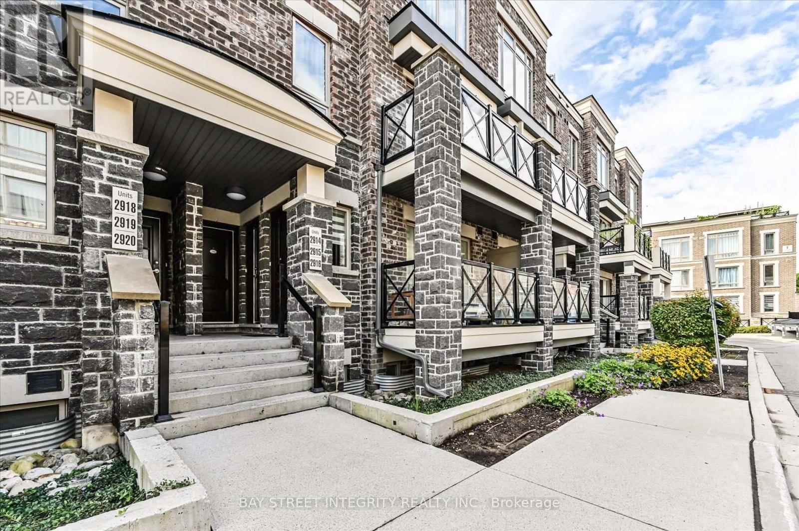 2916 - 15 Westmeath Lane, Markham, Ontario  L6B 0A8 - Photo 3 - N13722542