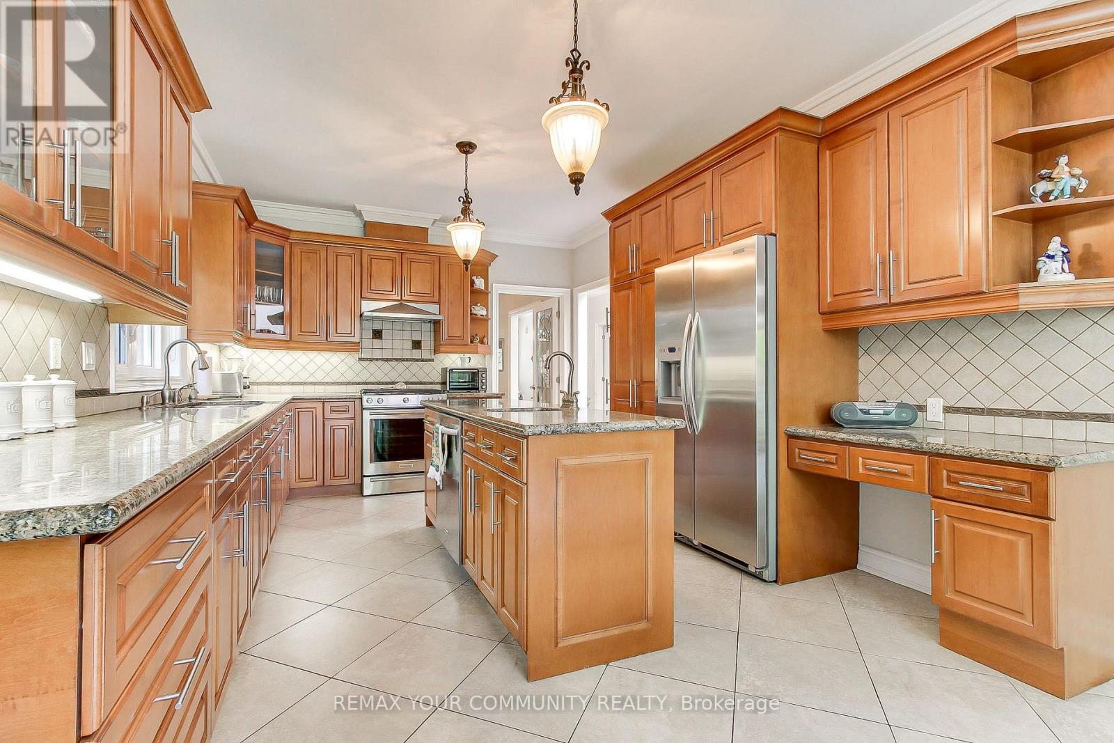 30 Elm Grove Avenue, Richmond Hill, Ontario  L4E 2T1 - Photo 10 - N13722608
