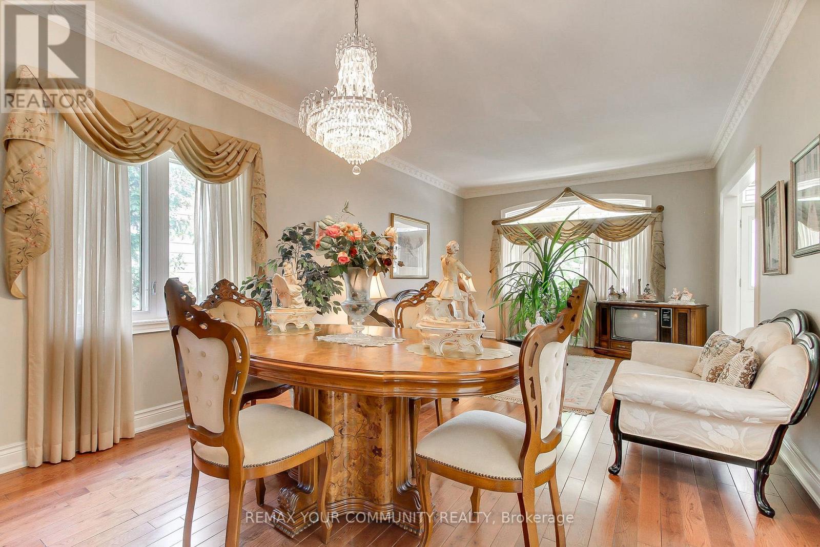 30 Elm Grove Avenue, Richmond Hill, Ontario  L4E 2T1 - Photo 18 - N13722608