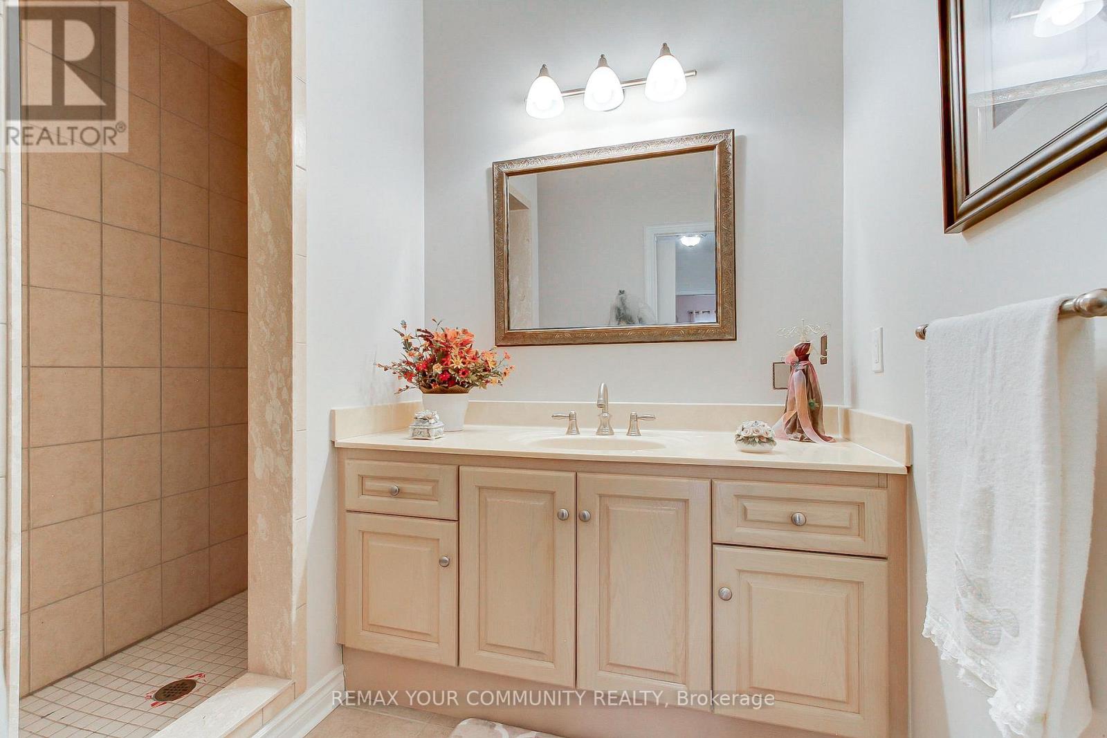 30 Elm Grove Avenue, Richmond Hill, Ontario  L4E 2T1 - Photo 27 - N13722608