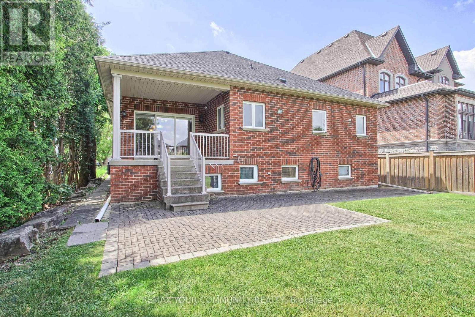 30 Elm Grove Avenue, Richmond Hill, Ontario  L4E 2T1 - Photo 38 - N13722608