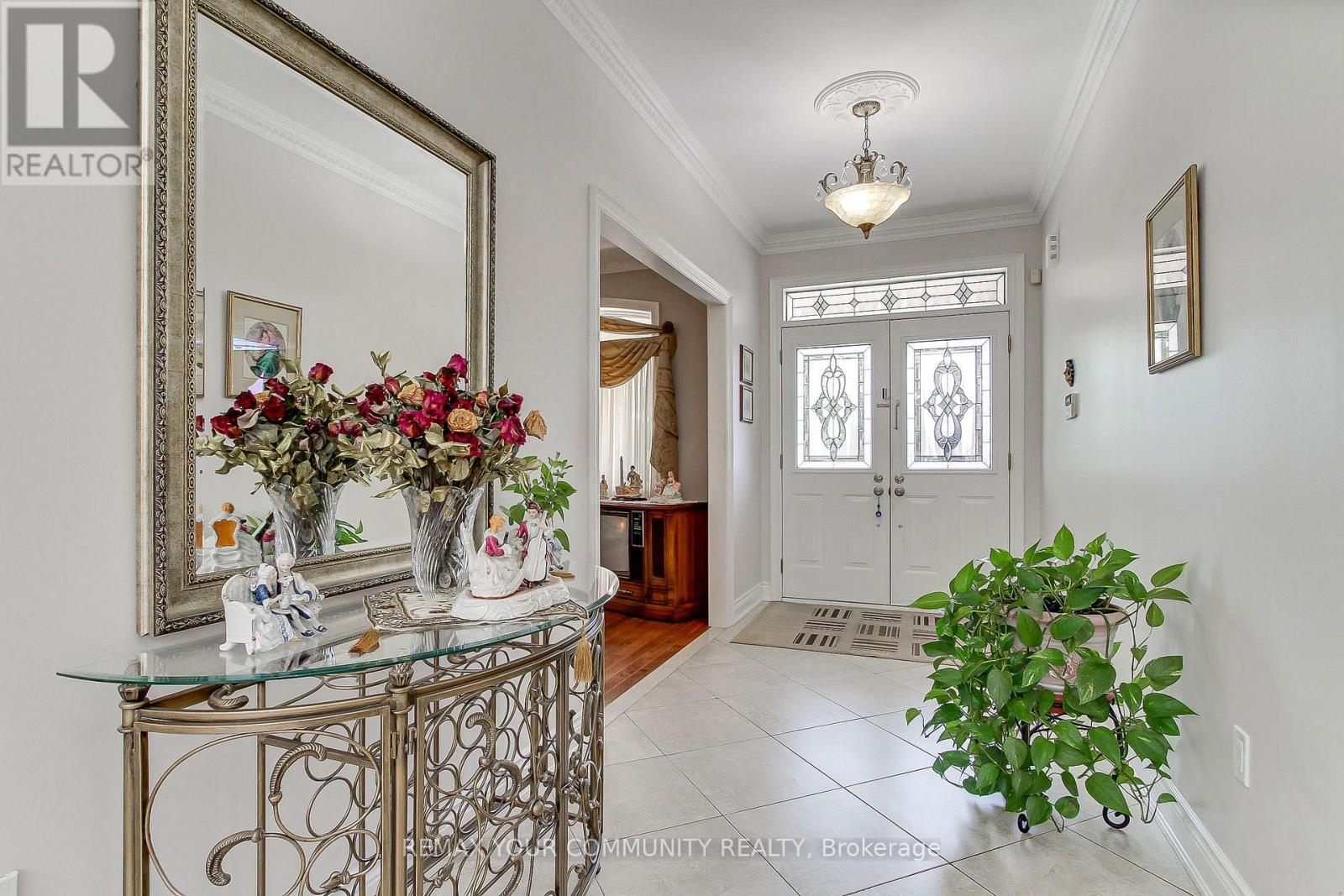 30 Elm Grove Avenue, Richmond Hill, Ontario  L4E 2T1 - Photo 4 - N13722608
