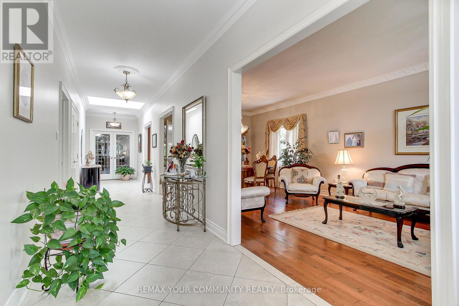 30 Elm Grove Avenue, Richmond Hill, Ontario  L4E 2T1 - Photo 6 - N13722608
