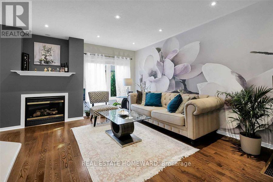 19 Bilbrough Street, Aurora, Ontario  L4G 7W3 - Photo 8 - N13722658