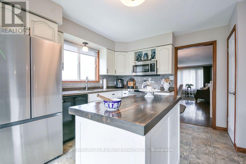 377 Mary Street, Orillia, Ontario  L3V 3G2 - Photo 10 - S13722600