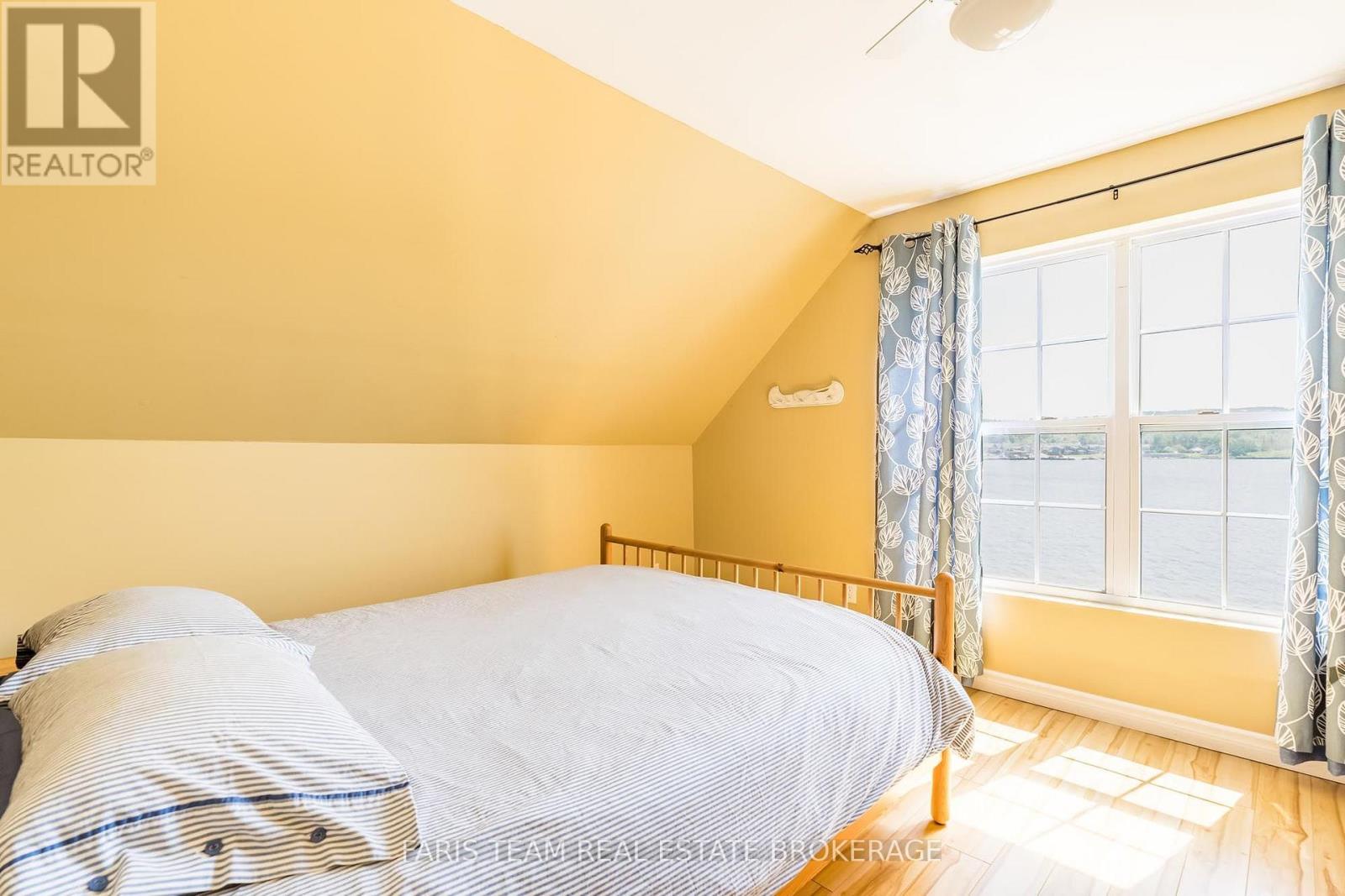 375 Champlain Road, Penetanguishene, Ontario  L9M 1S3 - Photo 19 - S13722636