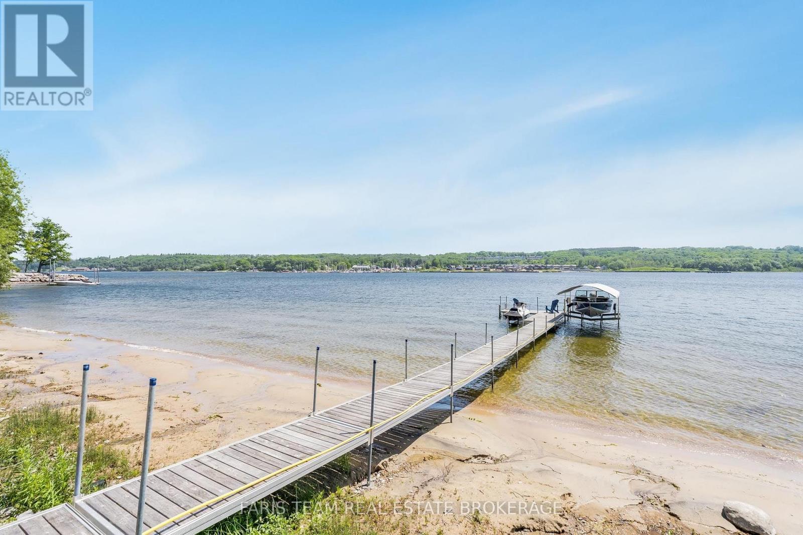 375 Champlain Road, Penetanguishene, Ontario  L9M 1S3 - Photo 32 - S13722636