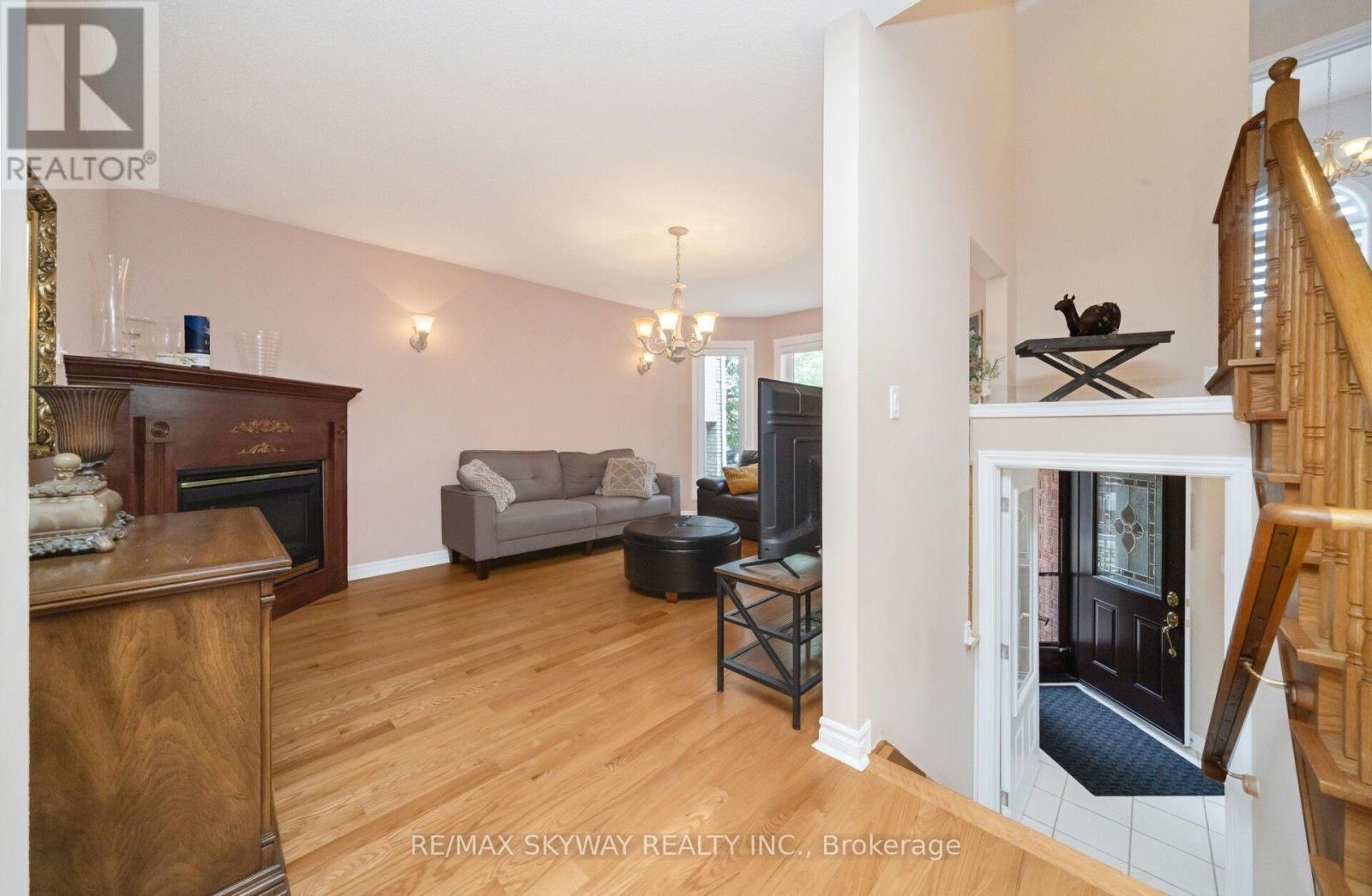 25 Woodcreek Drive, Brampton, Ontario  L6Z 4V5 - Photo 12 - W13722506
