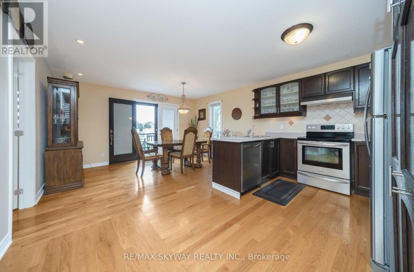 25 Woodcreek Drive, Brampton, Ontario  L6Z 4V5 - Photo 16 - W13722506