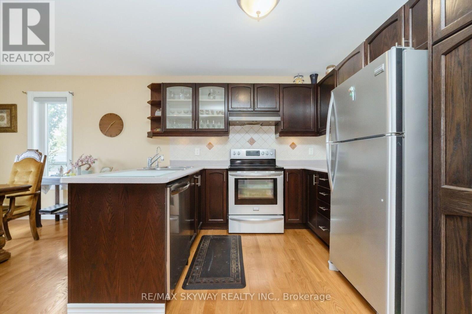 25 Woodcreek Drive, Brampton, Ontario  L6Z 4V5 - Photo 18 - W13722506