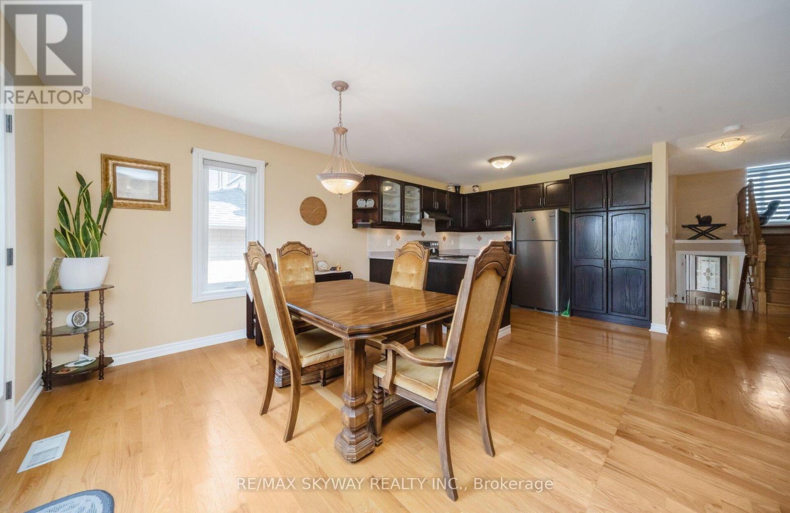 25 Woodcreek Drive, Brampton, Ontario  L6Z 4V5 - Photo 21 - W13722506