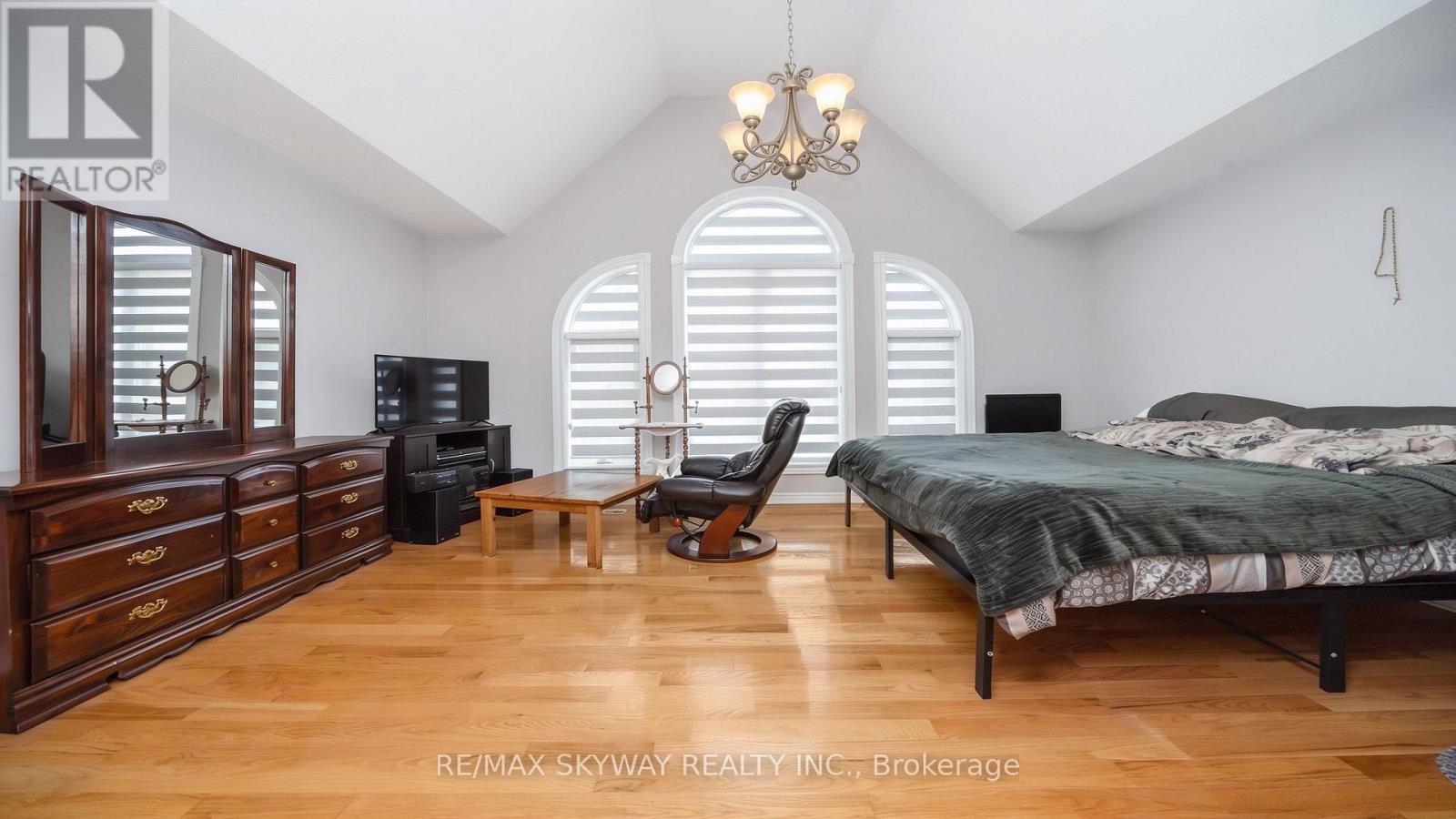 25 Woodcreek Drive, Brampton, Ontario  L6Z 4V5 - Photo 30 - W13722506