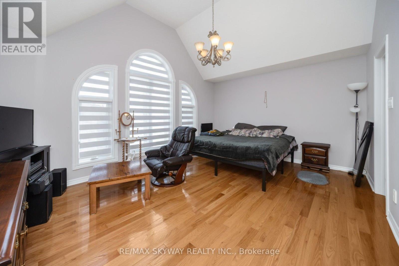 25 Woodcreek Drive, Brampton, Ontario  L6Z 4V5 - Photo 32 - W13722506