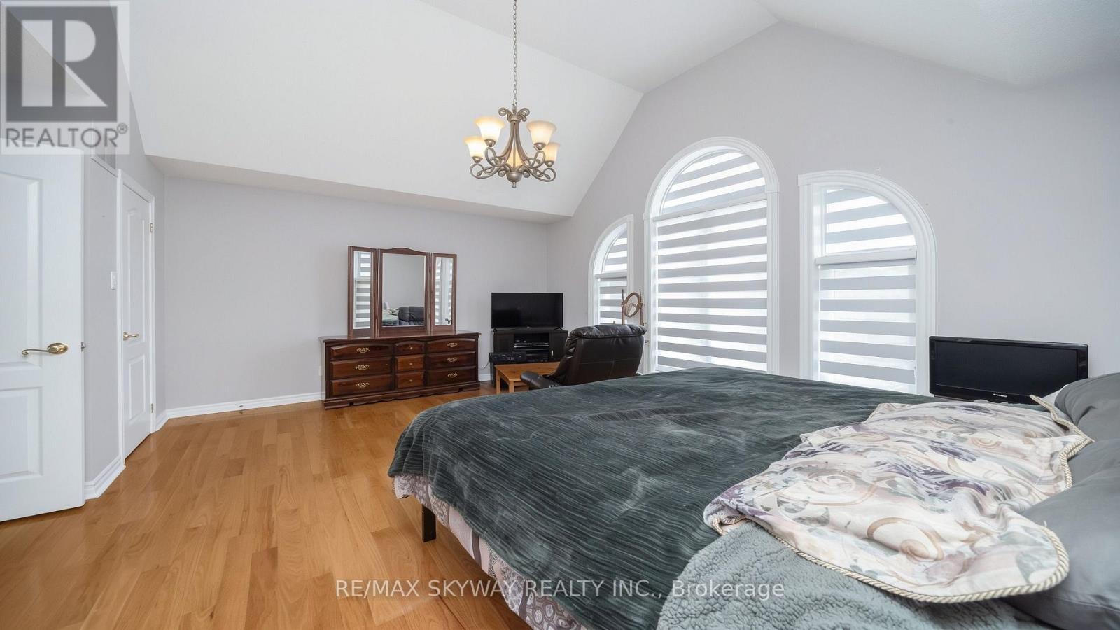 25 Woodcreek Drive, Brampton, Ontario  L6Z 4V5 - Photo 33 - W13722506
