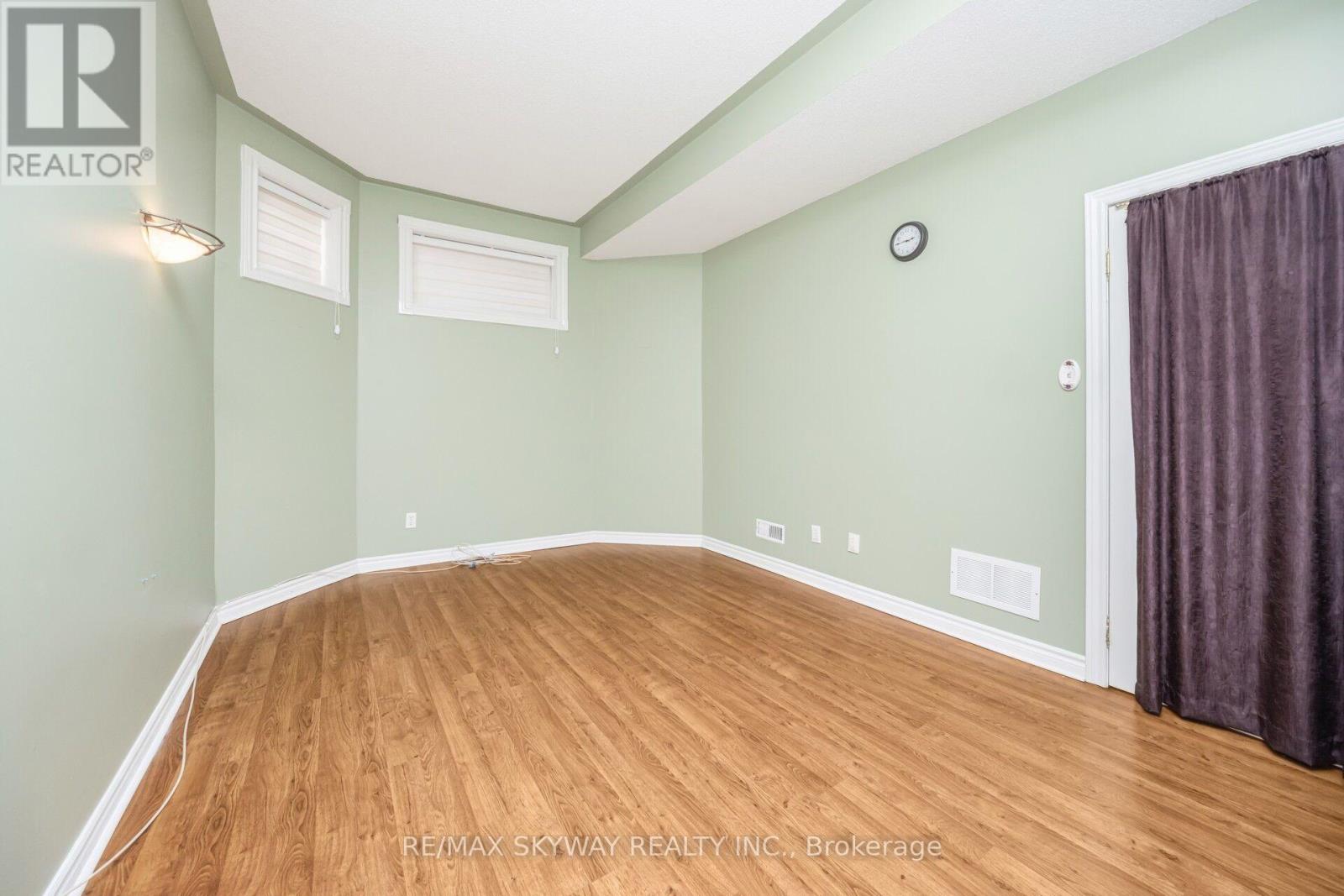 25 Woodcreek Drive, Brampton, Ontario  L6Z 4V5 - Photo 42 - W13722506