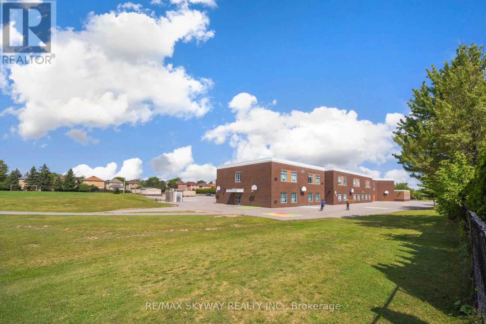 25 Woodcreek Drive, Brampton, Ontario  L6Z 4V5 - Photo 50 - W13722506