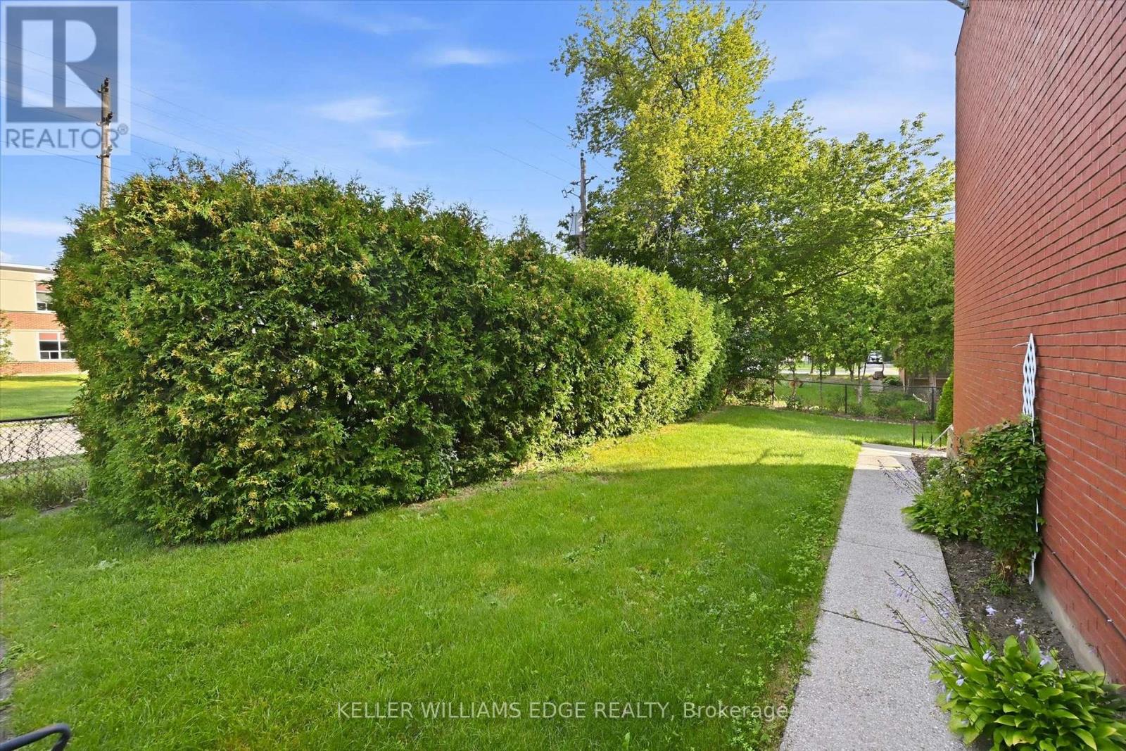 2367 Maryvale Court, Burlington, Ontario  L7P 2P1 - Photo 37 - W13722544
