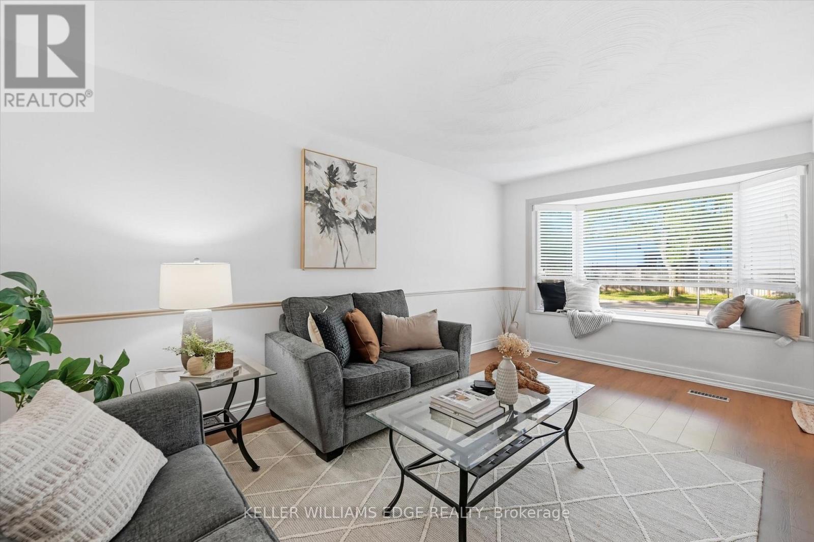 2367 Maryvale Court, Burlington, Ontario  L7P 2P1 - Photo 7 - W13722544