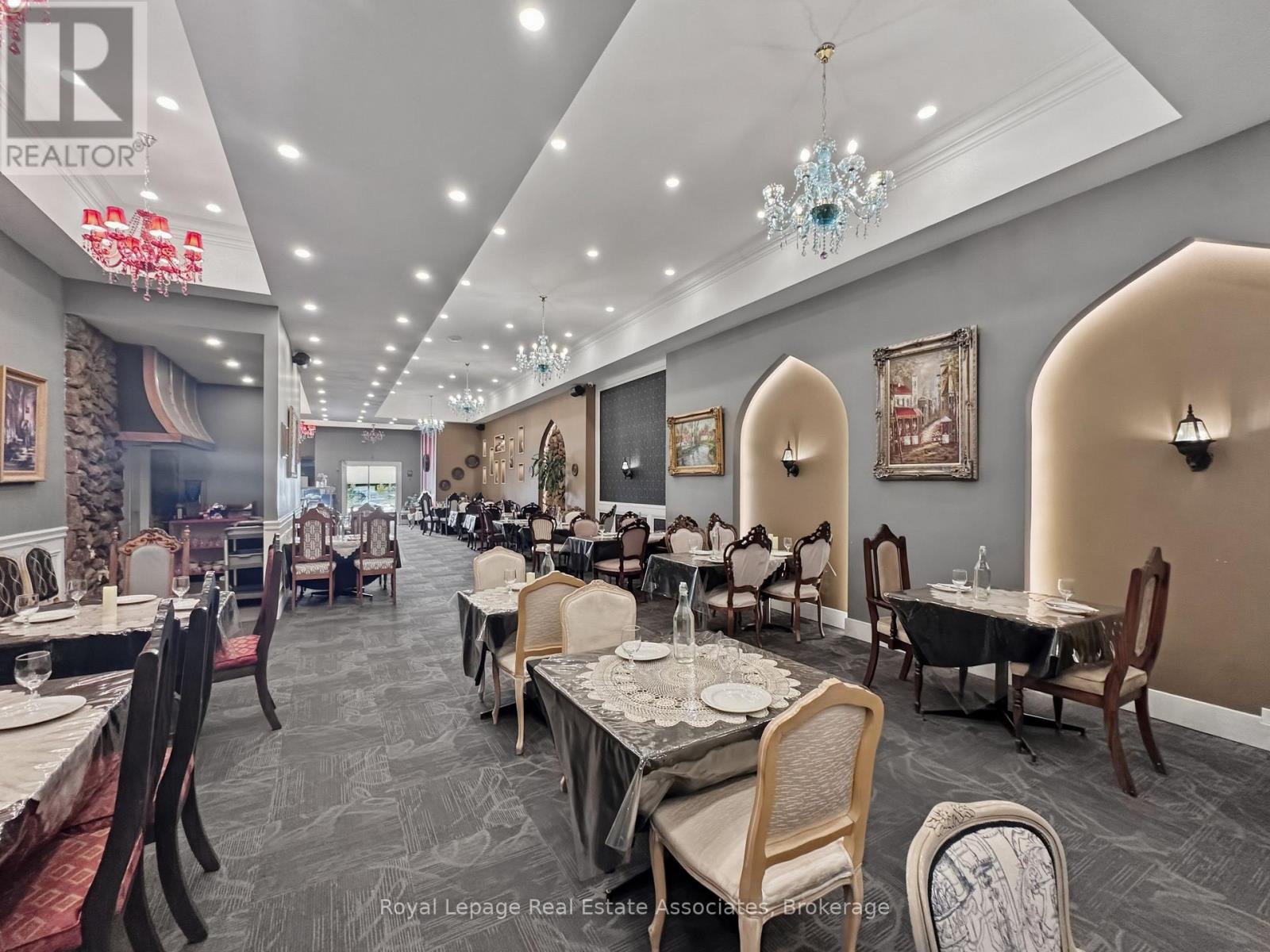 1850 Dundas Street, Mississauga, Ontario  L4X 1L9 - Photo 11 - W13722548