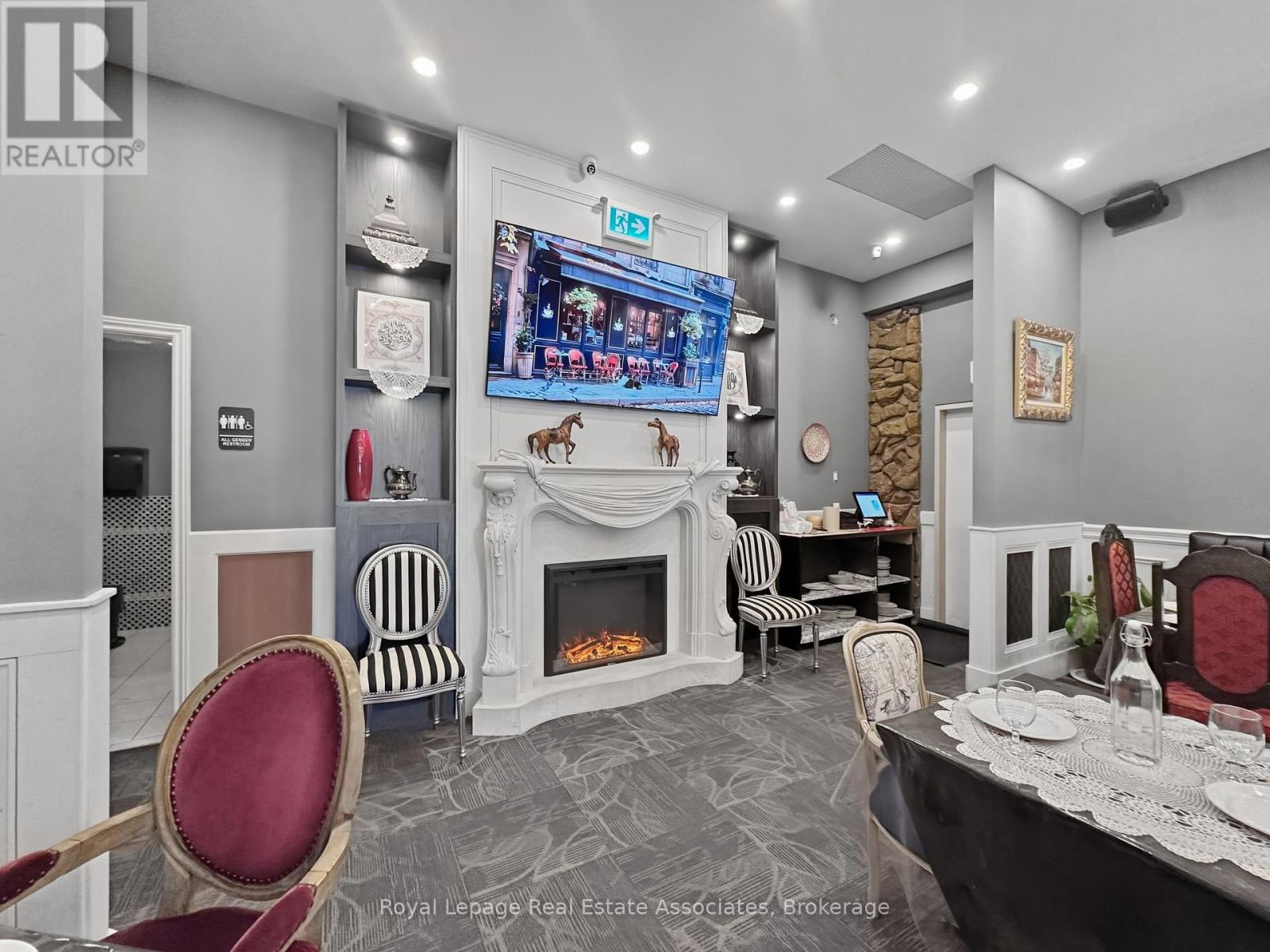 1850 Dundas Street, Mississauga, Ontario  L4X 1L9 - Photo 12 - W13722548