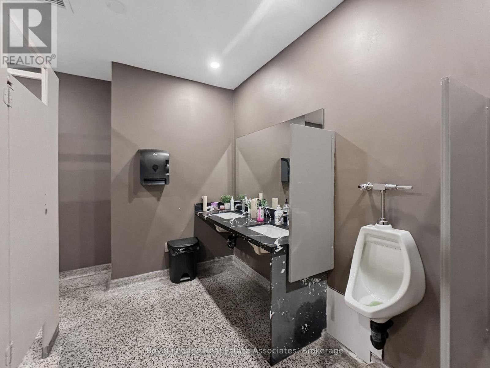1850 Dundas Street, Mississauga, Ontario  L4X 1L9 - Photo 24 - W13722548
