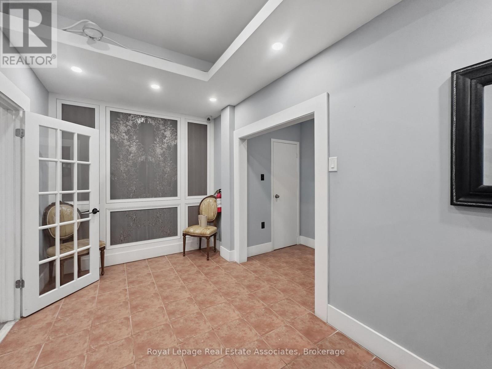 1850 Dundas Street, Mississauga, Ontario  L4X 1L9 - Photo 26 - W13722548