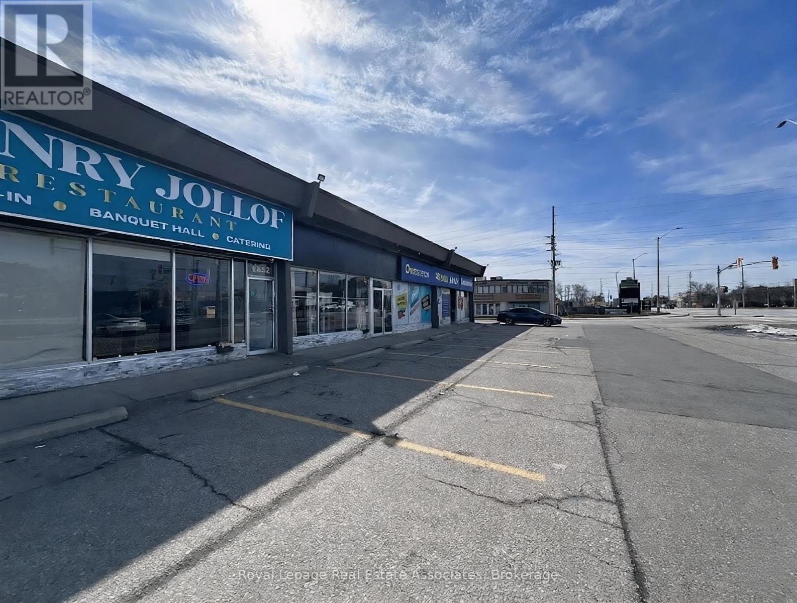 1850 Dundas Street, Mississauga, Ontario  L4X 1L9 - Photo 36 - W13722548