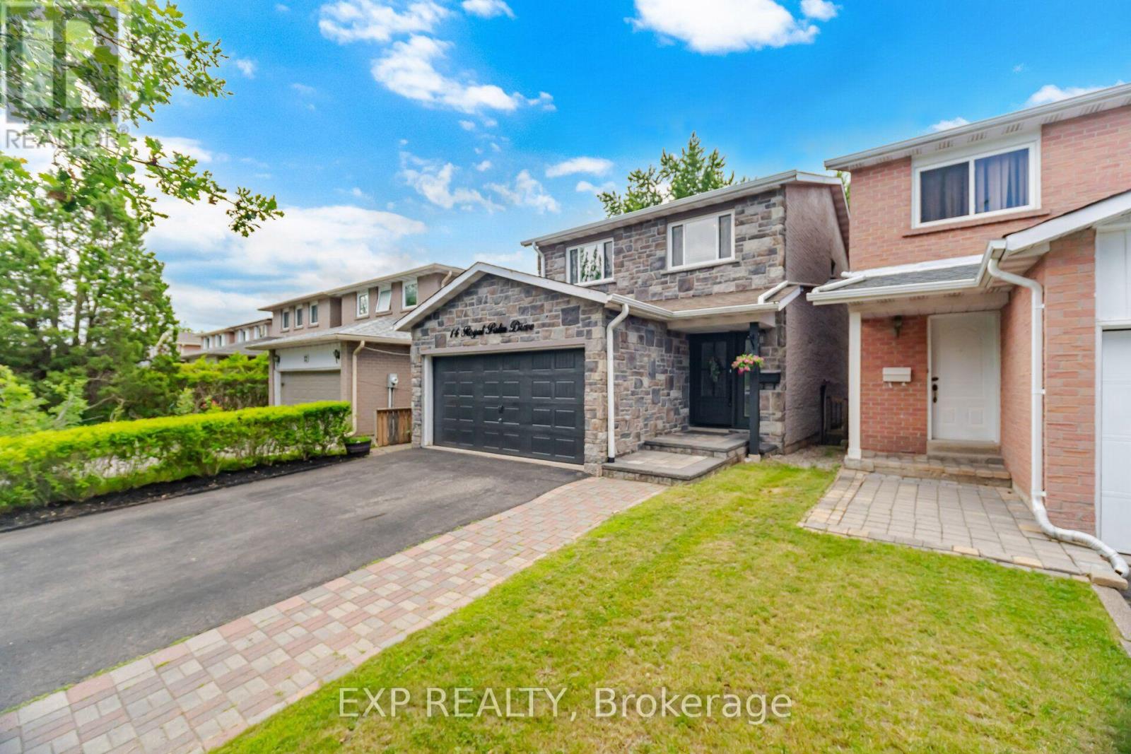 14 Royal Palm Drive, Brampton, Ontario  L6Z 1P5 - Photo 3 - W13722556
