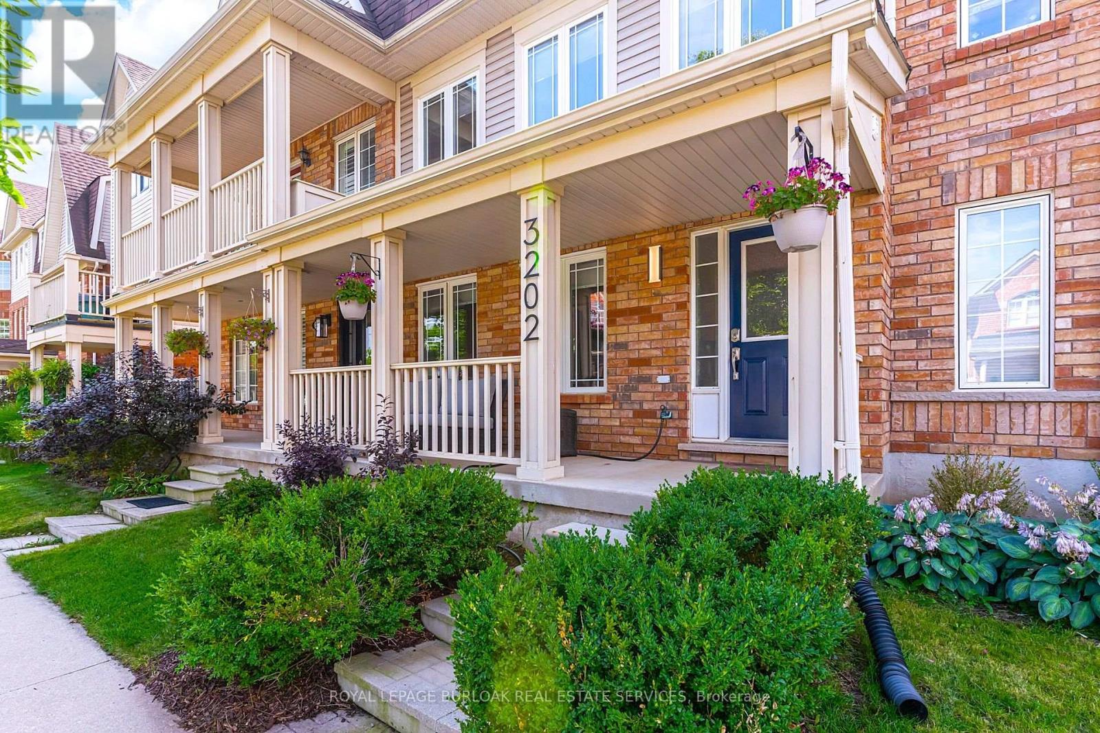 3202 Munson Crescent, Burlington, Ontario  L7L 3B9 - Photo 2 - W13722574