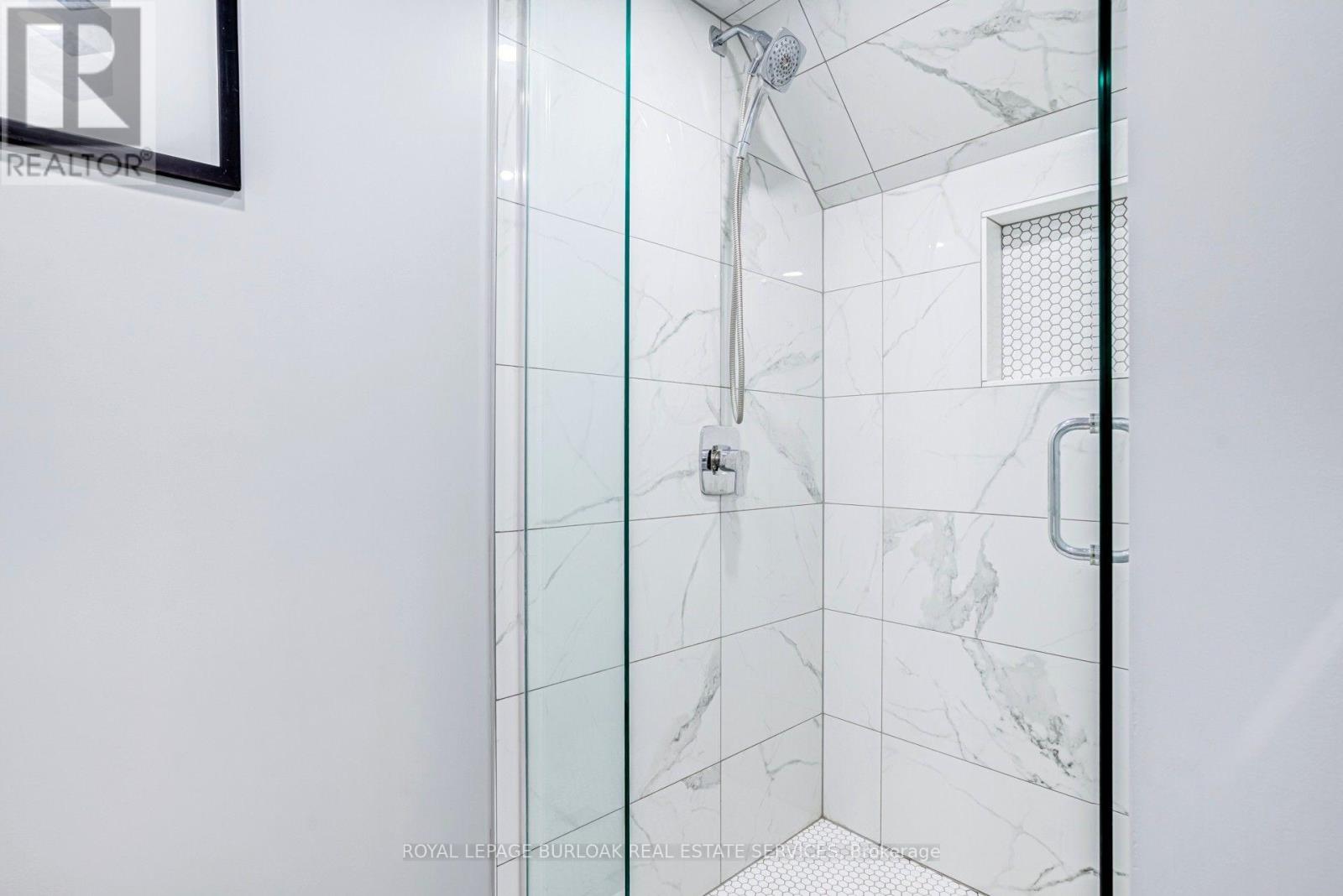 3202 Munson Crescent, Burlington, Ontario  L7L 3B9 - Photo 7 - W13722574