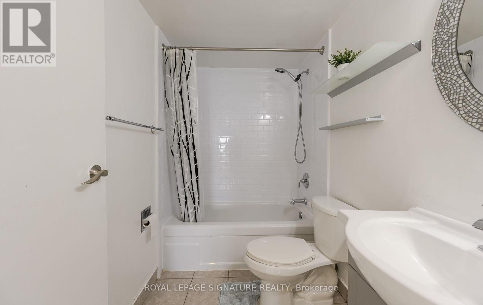 801 - 4 Kings Cross Road, Brampton, Ontario  L6T 3X8 - Photo 11 - W13722578