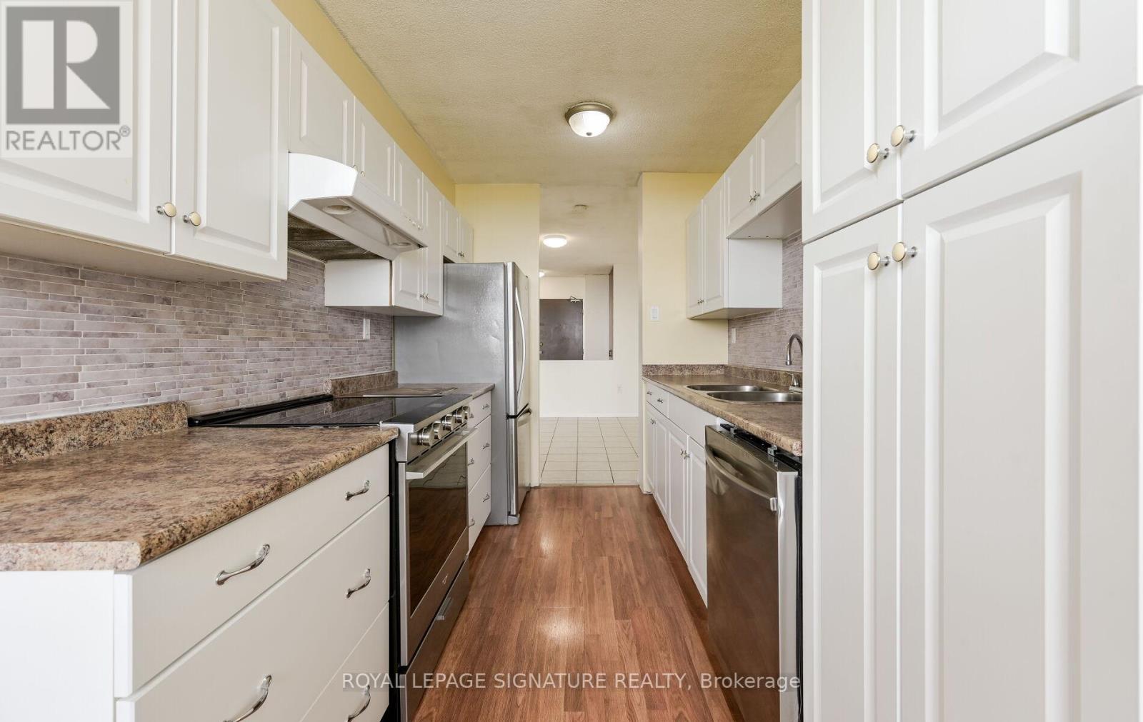 801 - 4 Kings Cross Road, Brampton, Ontario  L6T 3X8 - Photo 6 - W13722578