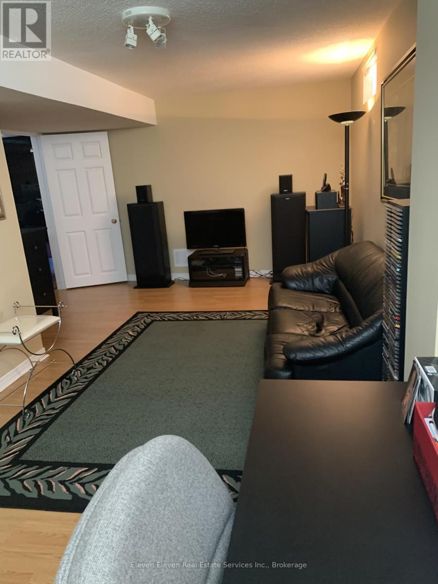 301 Van Kirk Drive, Brampton, Ontario  L7A 1M3 - Photo 3 - W13722590