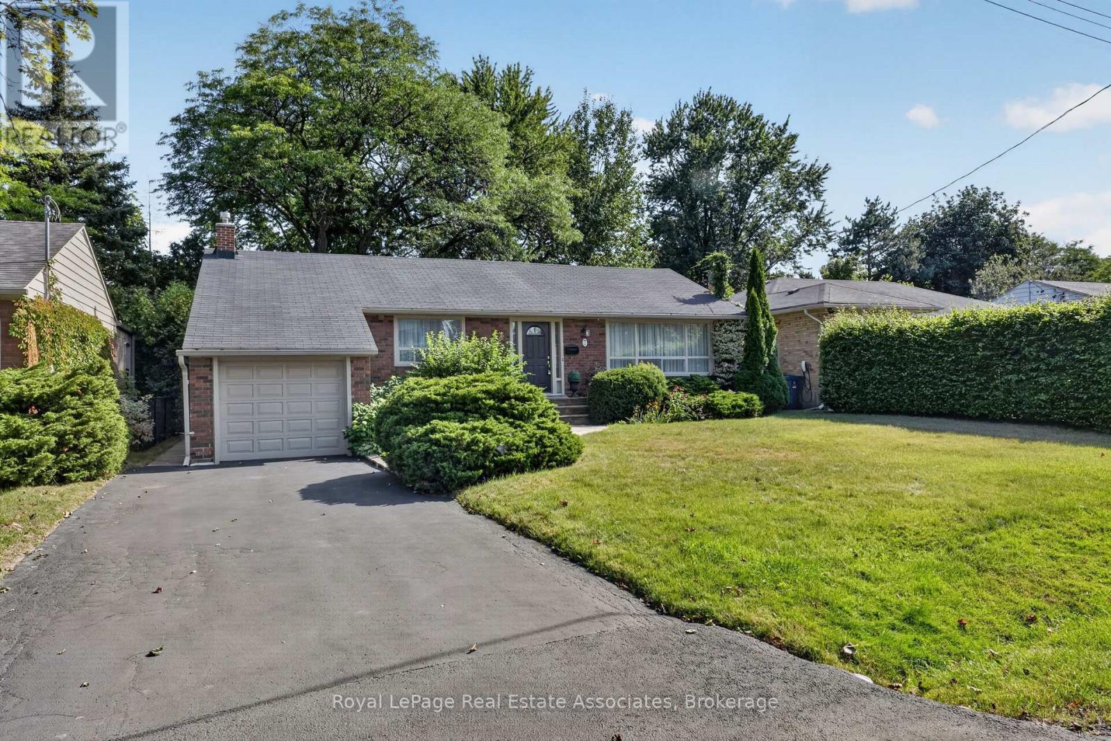 7 Greening Crescent, Toronto, Ontario  M9A 1N9 - Photo 1 - W13722596