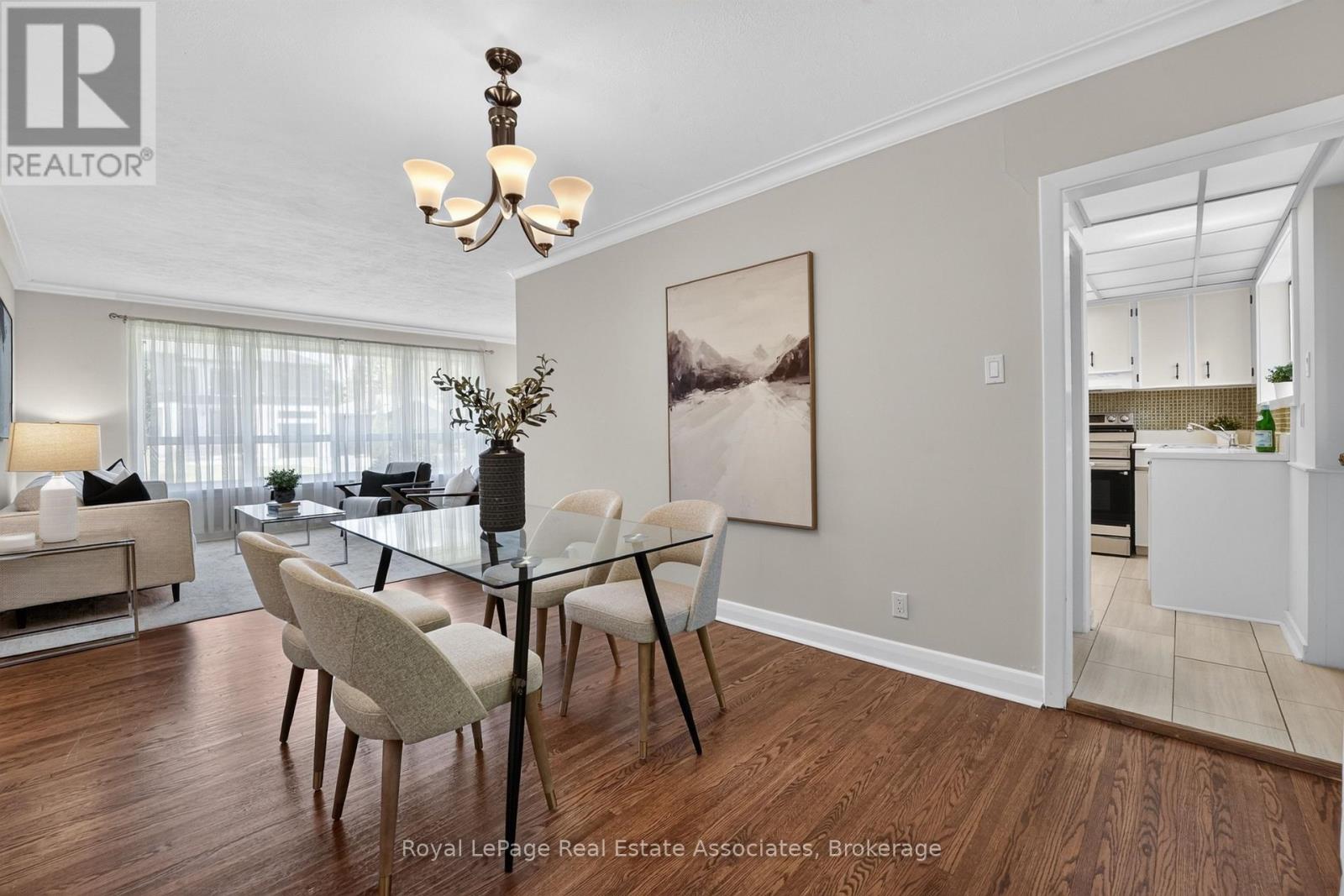7 Greening Crescent, Toronto, Ontario  M9A 1N9 - Photo 11 - W13722596