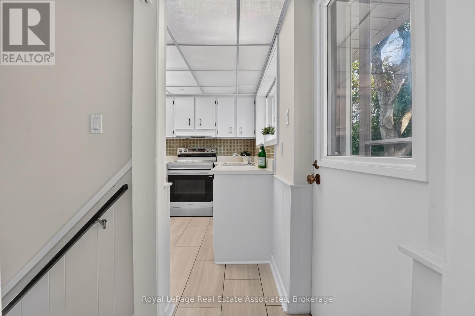 7 Greening Crescent, Toronto, Ontario  M9A 1N9 - Photo 13 - W13722596