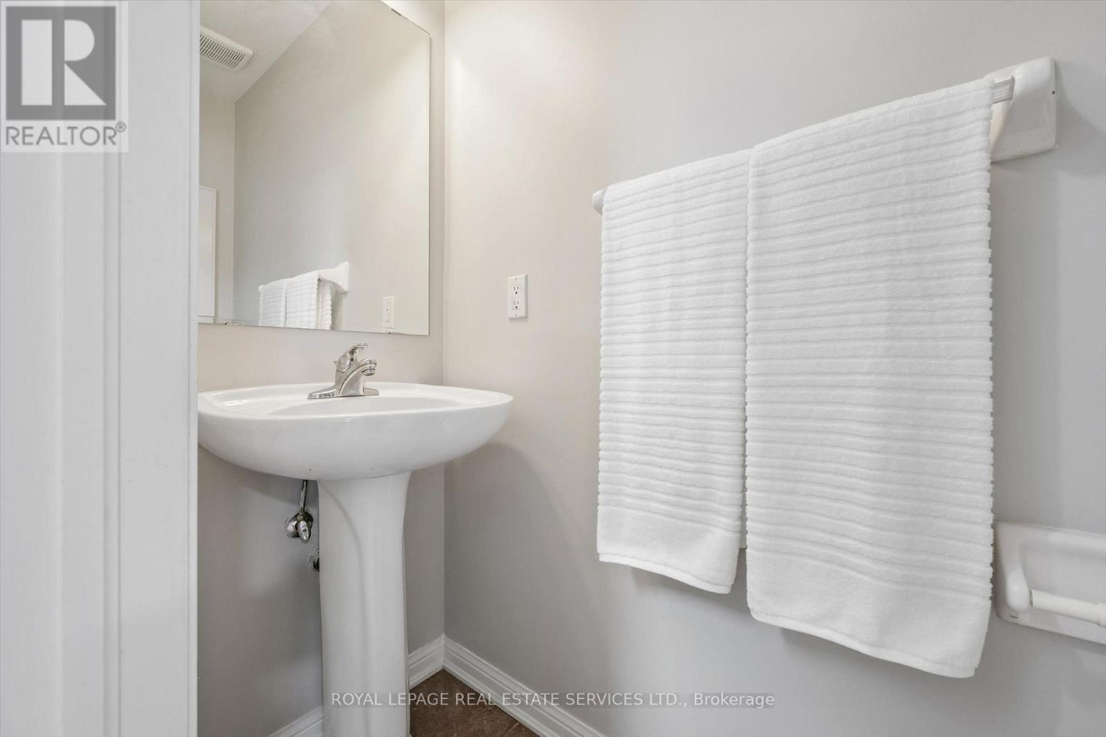 937 Vickerman Way, Milton, Ontario  L9T 0K5 - Photo 11 - W13722652