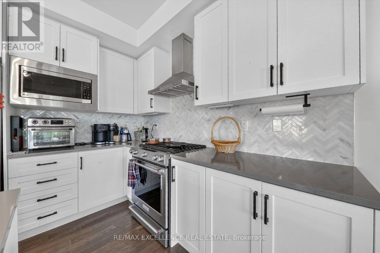 1260 Restivo Lane, Milton, Ontario  L9E 1J9 - Photo 15 - W13722698