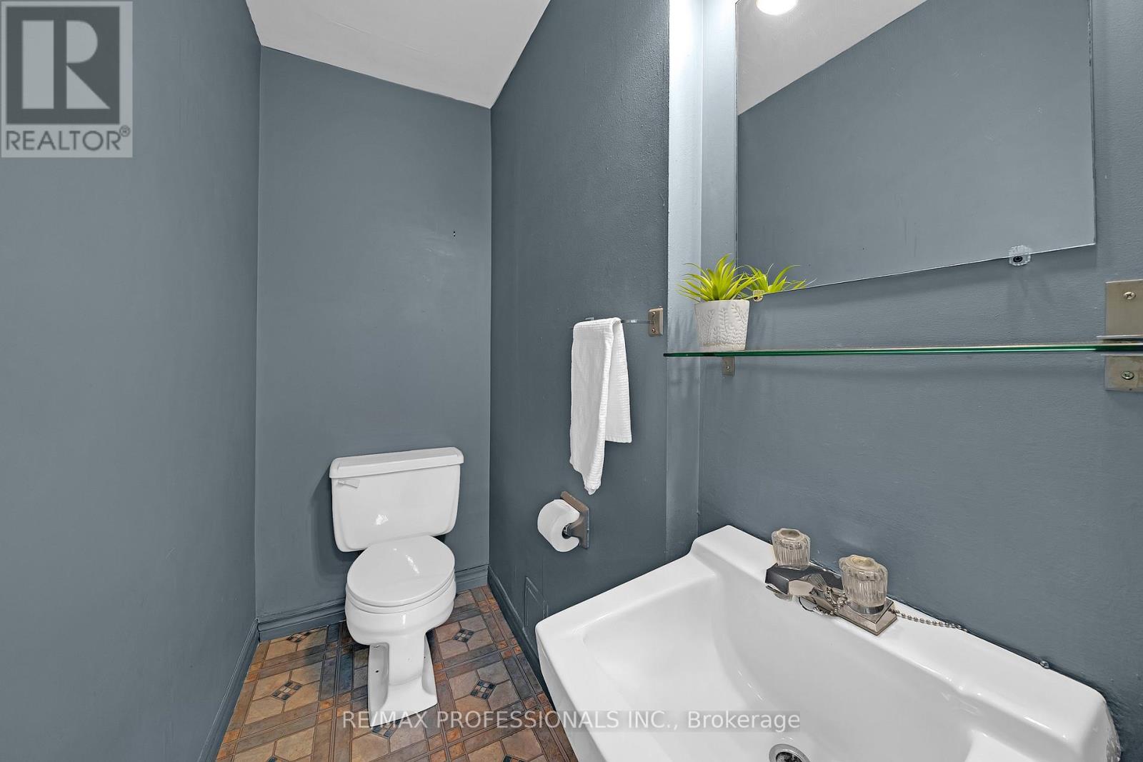 116 - 2001 Bonnymede Drive, Mississauga, Ontario  L5J 4H8 - Photo 12 - W13722708